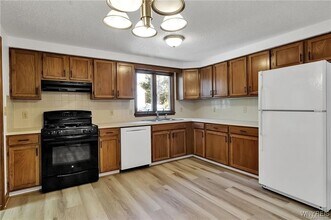 276 Tennyson Terrace in Buffalo, NY - Building Photo - Building Photo