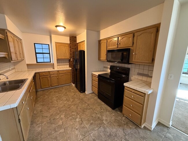 65 E Emerson Way in Sparks, NV - Building Photo - Building Photo