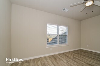 311 Aveen Path in Lewisville, TX - Building Photo - Building Photo