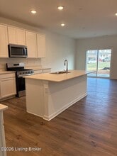 2015 Lyndon Green Cir in Lyndon, KY - Building Photo - Building Photo