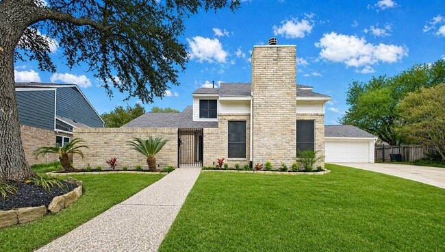 20206 Lake Sherwood Dr