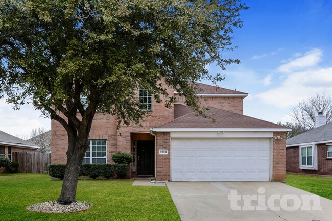 property at 2784 Sweetbriar Ln