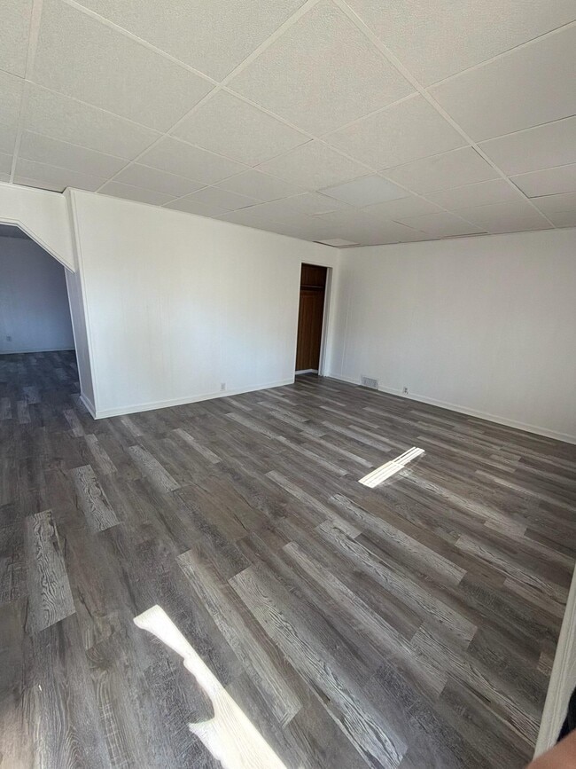 612 Hamilton Ave in Duquesne, PA - Building Photo - Building Photo