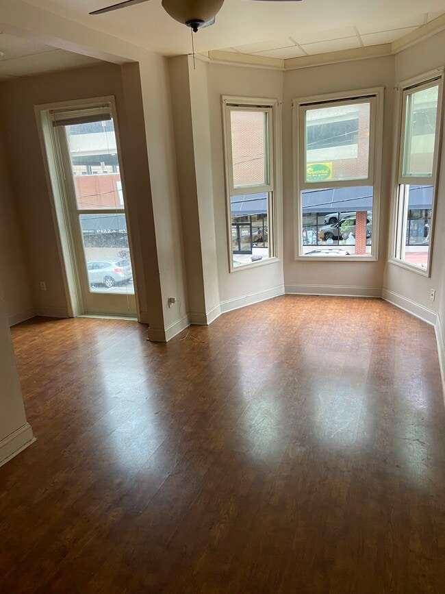 312 N Washington Ave, Unit Second floor