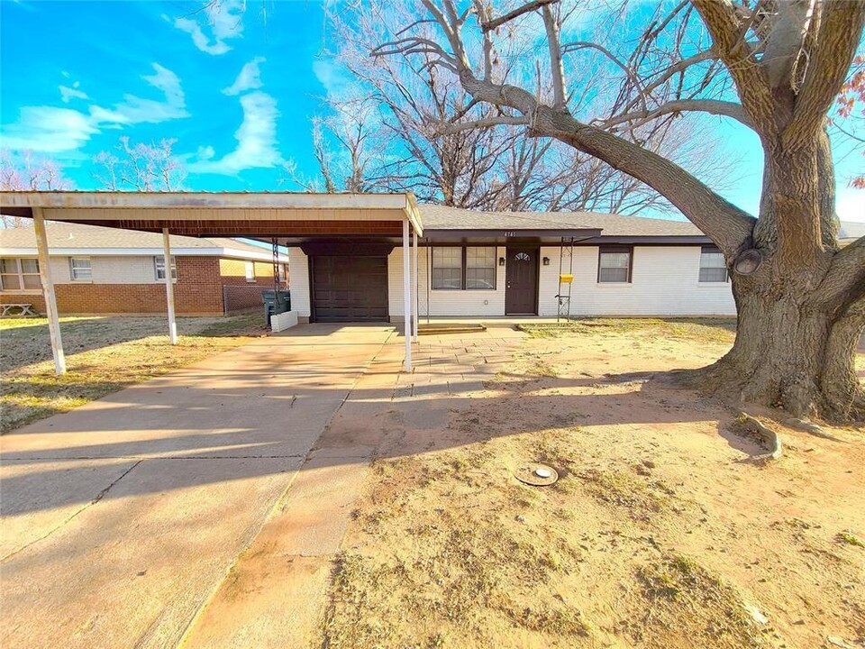 4741 Pam Pl in Del City, OK - Building Photo