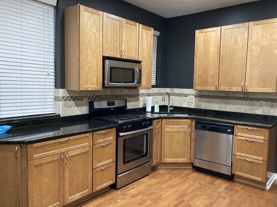 742 S Front St in Columbus, OH - Building Photo