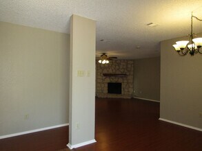 7612 Islander Dr in Austin, TX - Building Photo - Building Photo