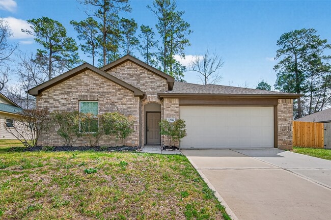 12116 Brazos Dr in Willis, TX - Building Photo - Building Photo