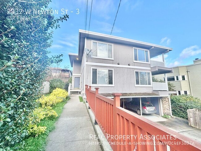 property at 2332 W Newton St