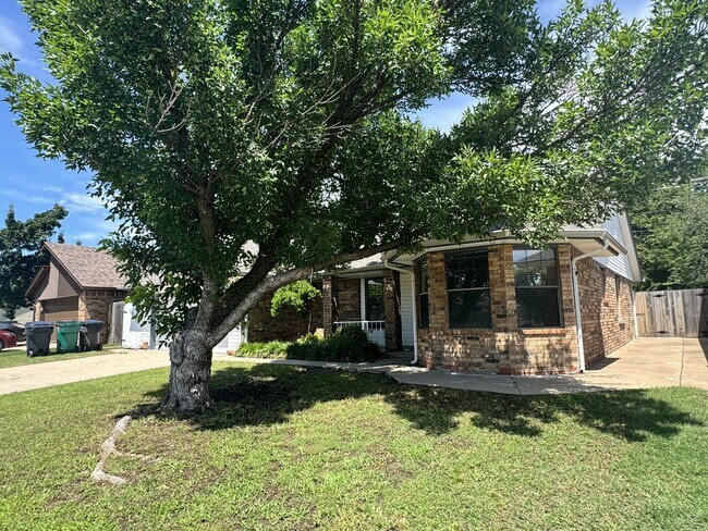 13172 Eastridge Dr in Oklahoma City, OK - Foto de edificio - Building Photo