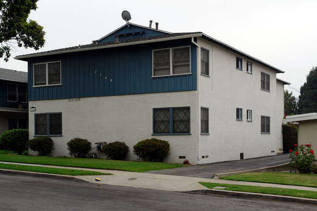 1740 E Sycamore Ave in El Segundo, CA - Building Photo - Building Photo