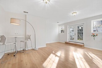 47516 Anchorage Cir in Sterling, VA - Building Photo - Building Photo