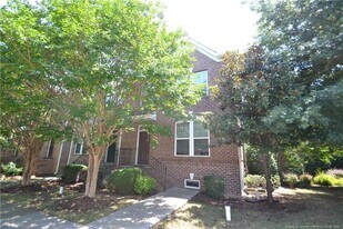 506 N Tunstall Ave in Apex, NC - Building Photo