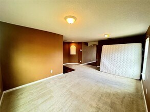 1090 Woodlark Dr in Haines City, FL - Building Photo - Building Photo