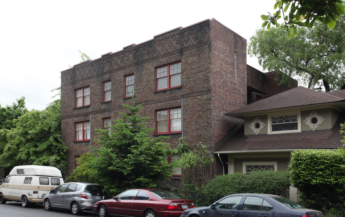 616 E Thomas St in Seattle, WA - Foto de edificio