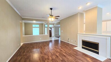 1602 Summer Rain Dr in Humble, TX - Building Photo - Building Photo