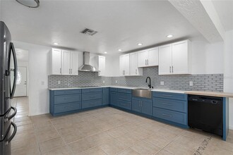 4419 102nd St W in Bradenton, FL - Building Photo - Building Photo