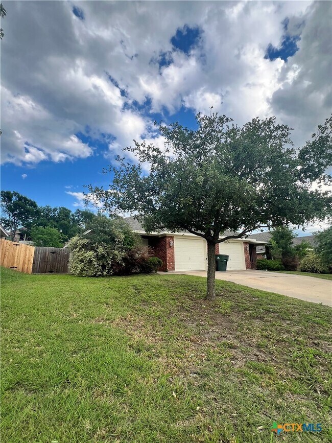 523 Olaf Dr in Temple, TX - Building Photo - Building Photo