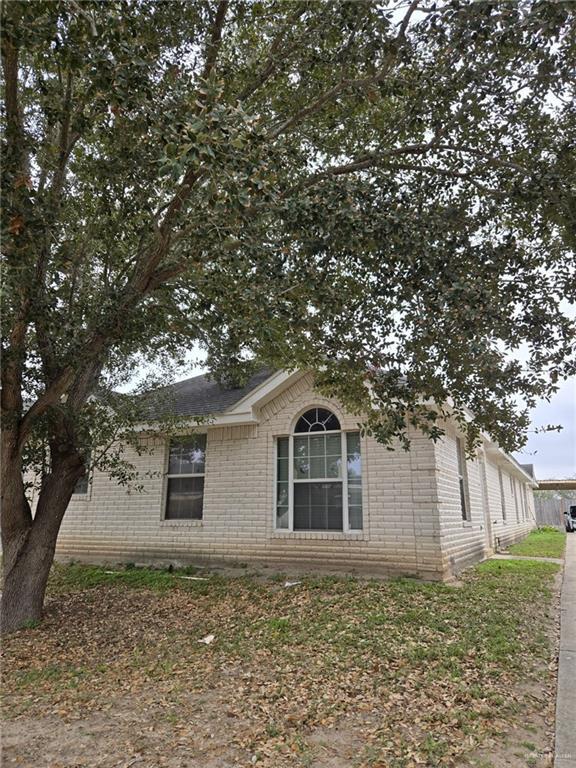 423 La Mancha Dr in Edinburg, TX - Building Photo - Building Photo