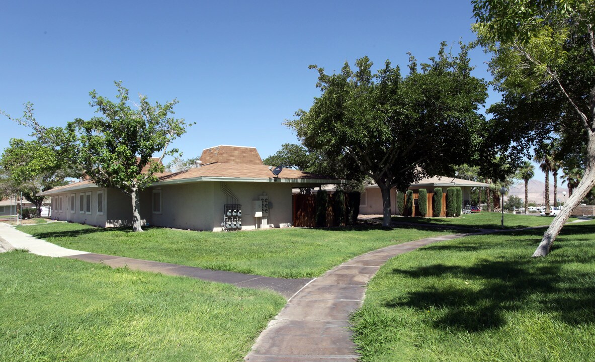 Espinosa Terrace in Henderson, NV - Building Photo