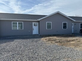 715 N 35th St in Herrin, IL - Building Photo