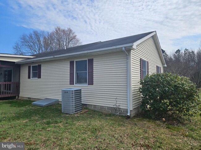 property at 873 Skeeter Neck Rd