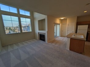 2030 Garry Oaks Ave in Dupont, WA - Building Photo - Building Photo