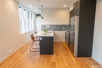 4320A Wallingford Ave N in Seattle, WA - Building Photo - Building Photo