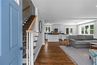 25 Clayton St in Middletown, RI - Building Photo - Building Photo