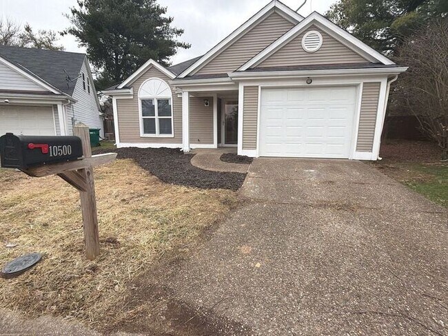 10500 Bay Pointe Ct in Louisville, KY - Foto de edificio - Building Photo