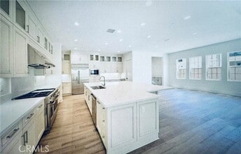 17302 Eucalyptus Ln in Huntington Beach, CA - Building Photo - Building Photo