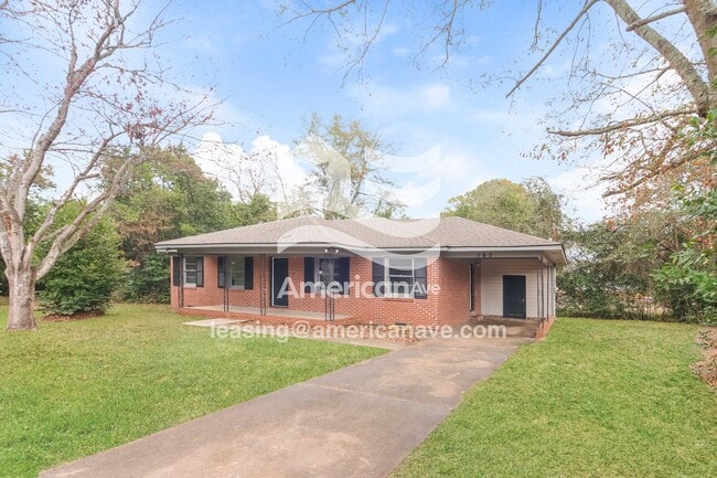 142 Briardale Ave in Warner Robins, GA - Foto de edificio - Building Photo