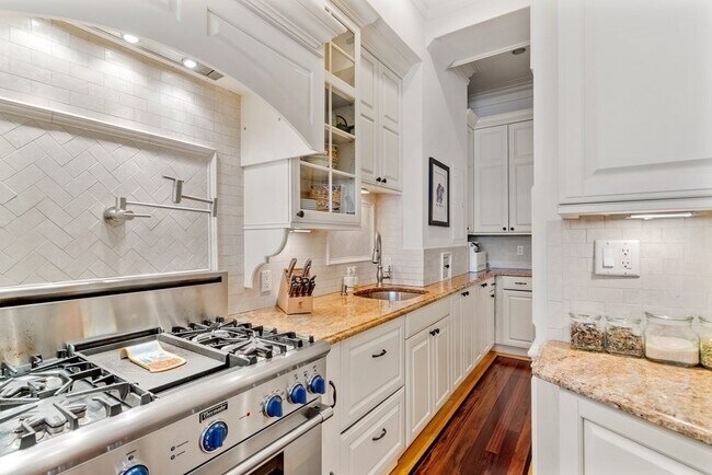 273 Commonwealth Ave in Boston, MA - Building Photo - Building Photo