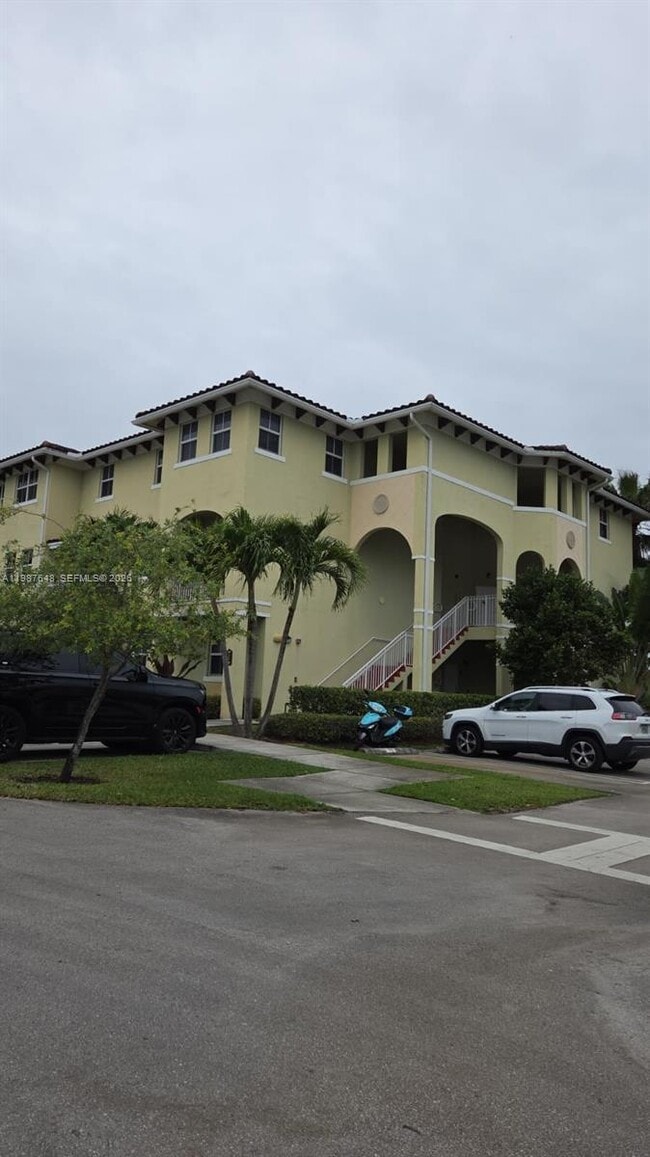 230 NW 109th Ave in Miami, FL - Building Photo - Building Photo