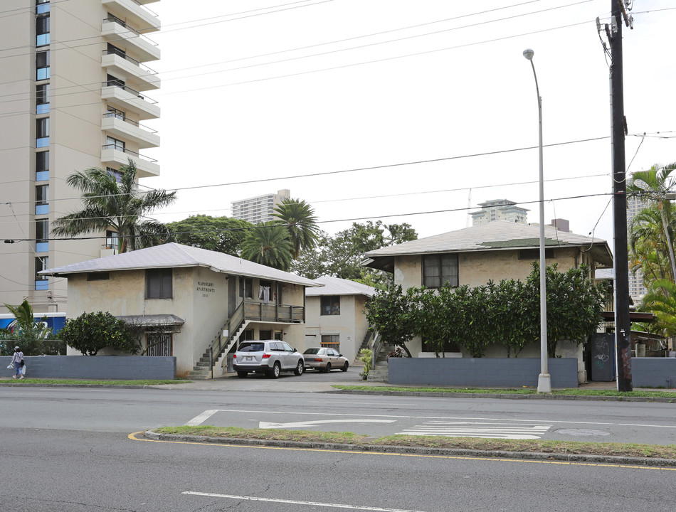 Kapiolani Apartments in Honolulu, HI - Building Photo