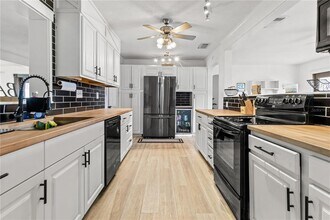 220 62nd St N in St. Petersburg, FL - Building Photo - Building Photo