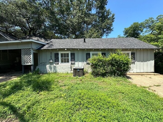 property at 2506 Sunnybrook Dr