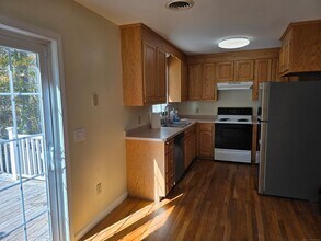 110 Baltic Hanover Rd in Sprague, CT - Building Photo - Building Photo