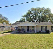 51 Reed Pl NW in Fort Walton Beach, FL - Building Photo