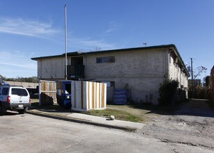 9603 Marlive Ln in Houston, TX - Building Photo - Building Photo