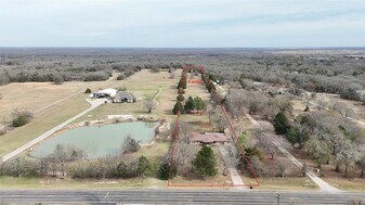 6633 FM 36 in Quinlan, TX - Building Photo