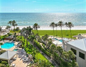 4551 Gulf Shore Blvd N in Naples, FL - Building Photo - Building Photo