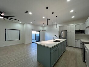 6317 Krone Ln in Laredo, TX - Building Photo - Building Photo