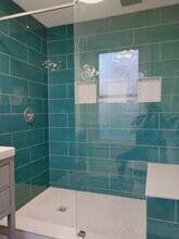 342 Crescent St, Unit 342-1 in Waltham, MA - Foto de edificio - Building Photo