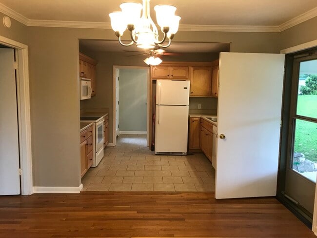 1601 Woodvale Dr NW in Cullman, AL - Building Photo - Building Photo