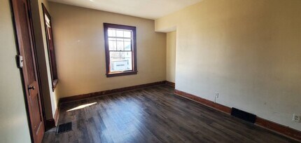 804 Main Ave W in Massillon, OH - Building Photo - Building Photo