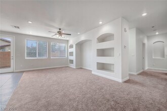 536 Copper View St in Henderson, NV - Building Photo - Building Photo