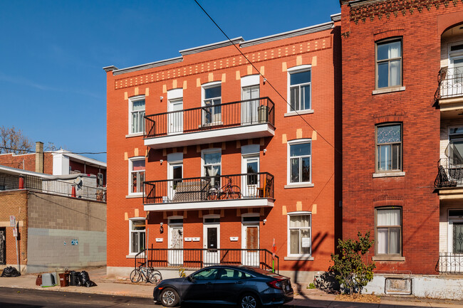 511 Rue in Verdun, QC - Building Photo - Building Photo