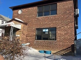 43-47 163rd St in Queens, NY - Building Photo