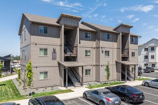 Eastpark Apartment Homes in Salem, OR - Building Photo